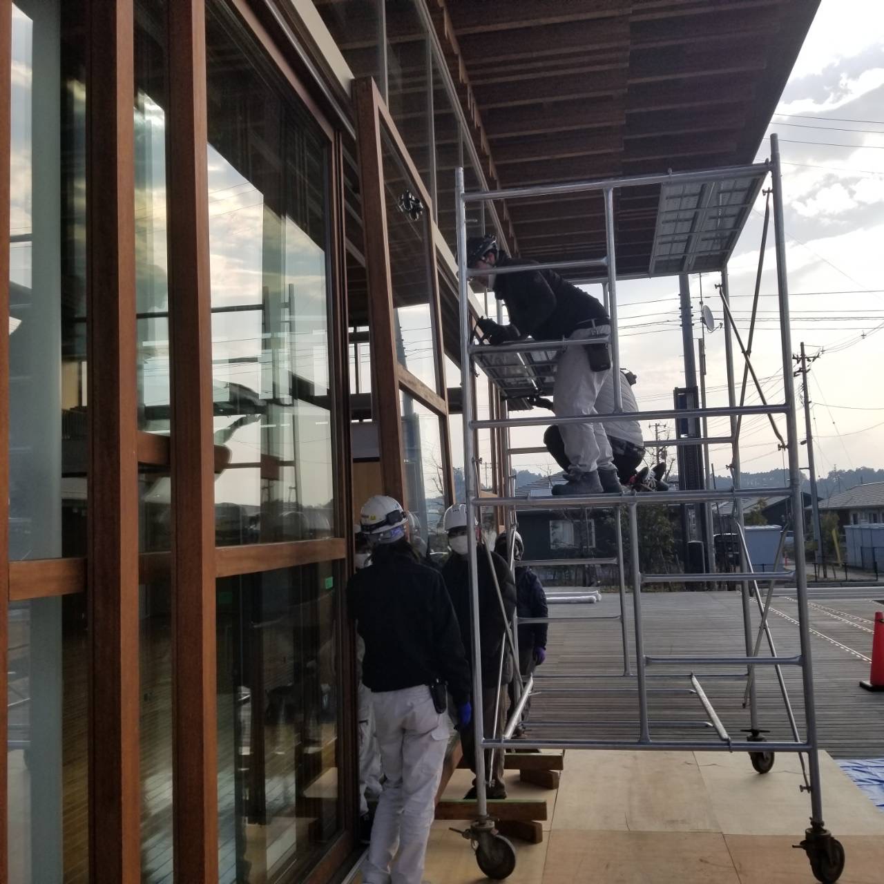 福島県某所の大型引戸 開閉不具合修正工事